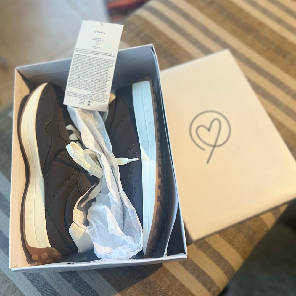 Like New! The Drop Andy Sneaker - Picture 10 of 16